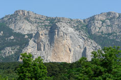 Вид на гору Ай-Петри