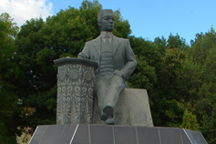 Белогорск. Памятник Бекиру Гобан-Заде