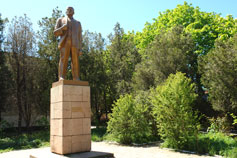 Николаевка. Памятник Ленину