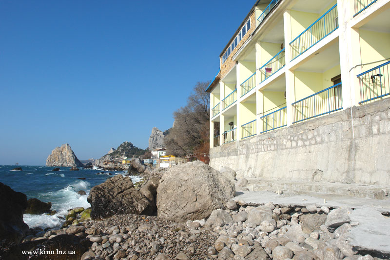 Симеиз гостиница Ассоль на берегу моря. Бронирование гостиниц в Крыму