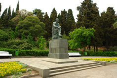 Ялта. Памятник Чехову